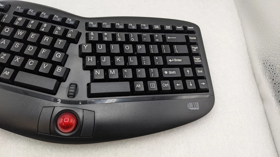 ADESSO WKB-3150UB Tru-Form Media 3150 2.4 Ghz Wireless Ergo Trackball Keyboard - Image 3 of 4