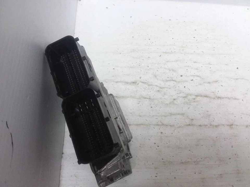 Módulo de control electrónico ECM del motor 2,0 L compatible con 17-18 PORSCHE MACAN 06K907425B Foto 2 de 4