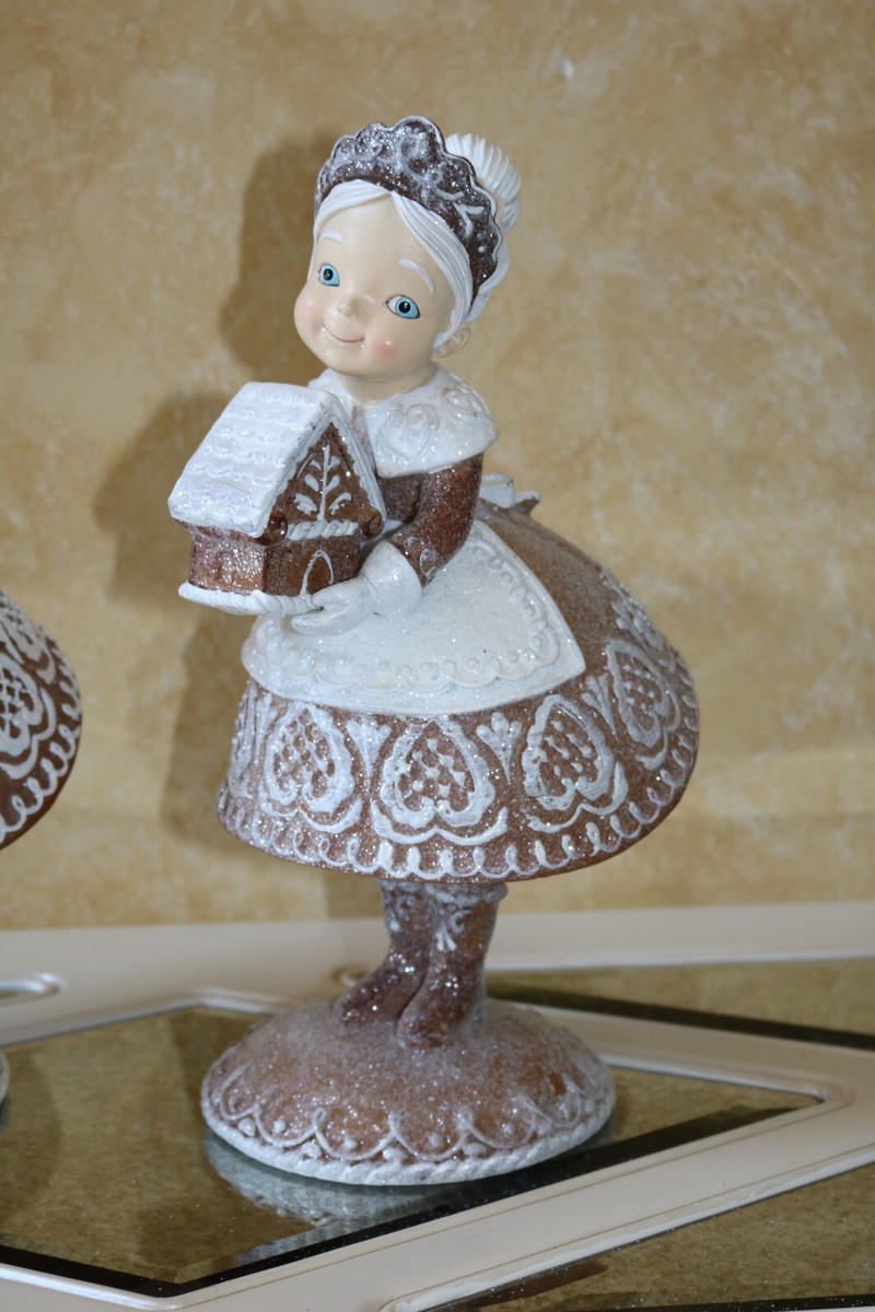 BAKING GINGERBREAD LACE MRS SANTA CLAUS Valerie Parr Hill CLASSIC