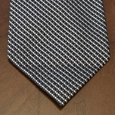 Geoffrey Beene Hand Made 100% Silk Men’s Neck Tie Made In China
