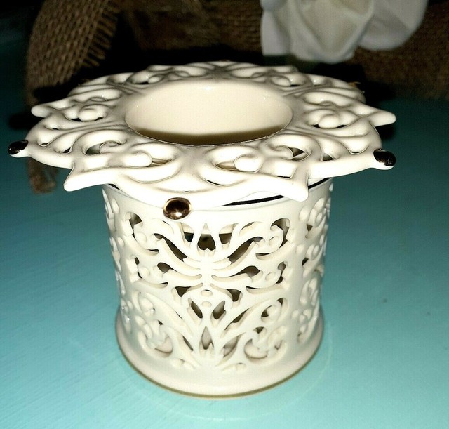 Vintage Lenox Set of 2 Votive/Tealight Candle Holder 24 Karat Gold Trim