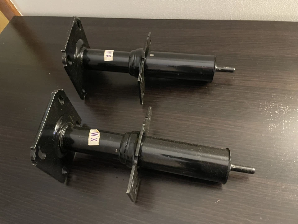 Amortiguadores de energía para parachoques delantero o trasero Omega GM NOS 1980-1985 Skylark 1980-1984 Foto 4 de 4