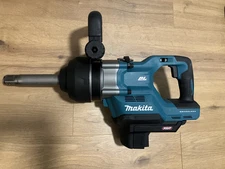 Makita 40V Max XGT 1" Drive Brushless Cordless Impact Wrench GWT10 (Bare tool)
