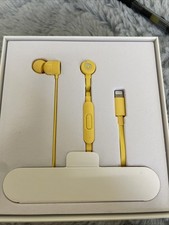urbeats 3 lightning connector Yellow