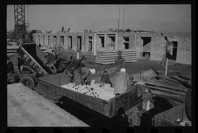 Photo:Moscow Russia 1956 Construction Workers Brick Building Site