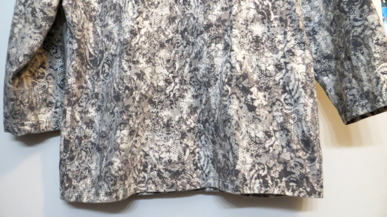 Ruby Rd. Shirt Womens Medium Pattern V Neck 3/4 S… - image 7