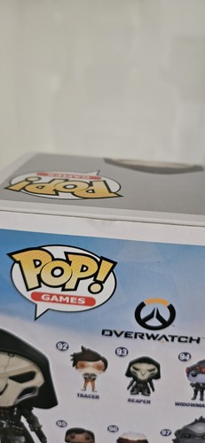 Funko Pop! Overwatch Reaper Figure No.93 (Damged Lip) - Picture 5 of 5