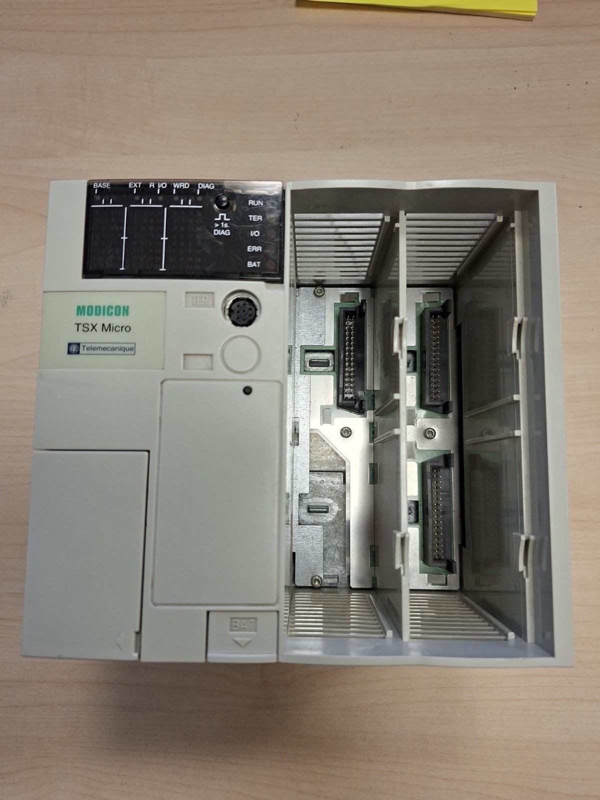 TSX3705001 Base Automate TSX37 Schneider 