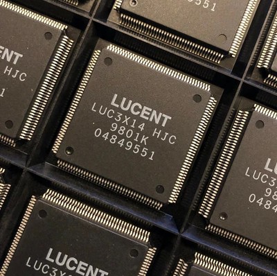 LUCENT LUC3X14 HJC Telecom Circuit, 4-Func, CMOS, PQFP160 **NEW** Qty.1