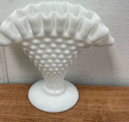 Fenton White Milk Glass VTG Hobnail Fan Vase Ruffled Crimped Edge CHIPPED