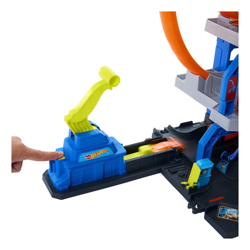Juego de garaje Hot Wheels City Mega Loop para niños con emocionantes aventuras y - Imagen 3 de 8