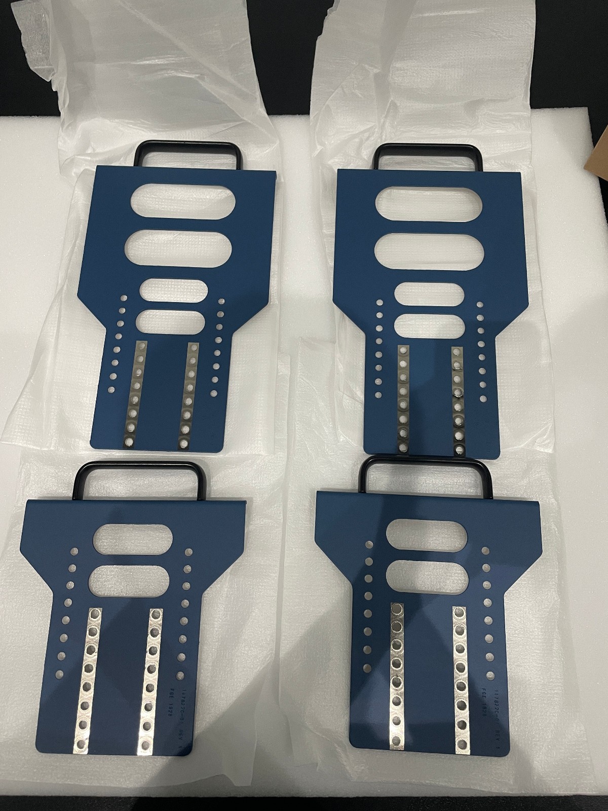 National Instruments NI 786371-01 18-Slot Chassis Front Rack Mount Kit, Extended
