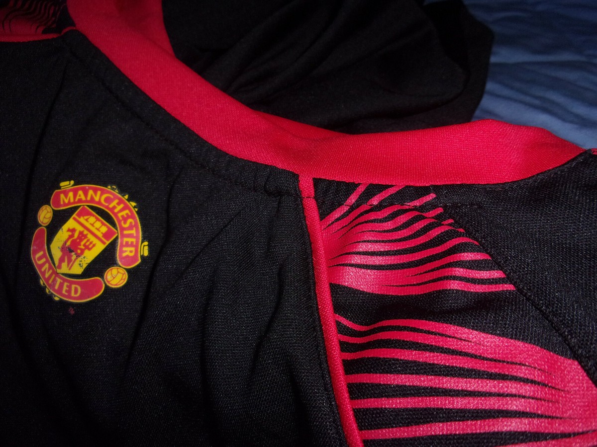 Manchester United Black Squad Training / Practice Shirt
