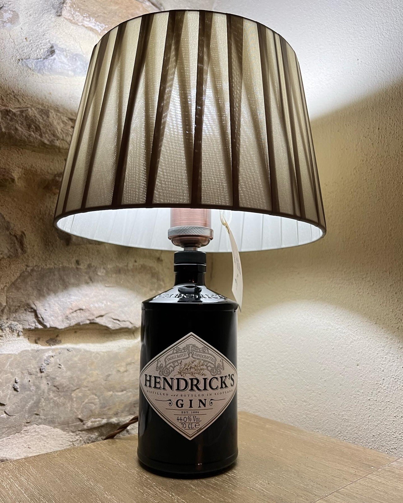 Lampada da Tavolo Hendrick's Gin | Design Industrial ed Eco-Sostenibile