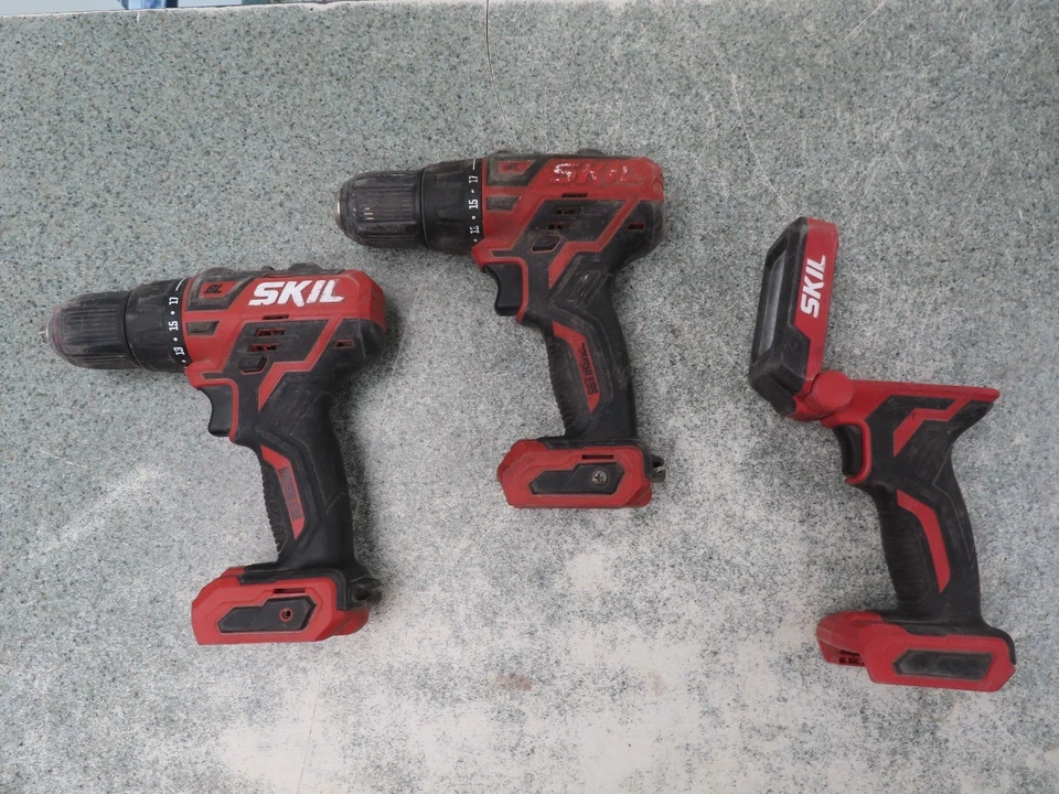 SKIL 20V PWR CORE Lithium Ion 4 Power Tool Combo - Image 2 of 4