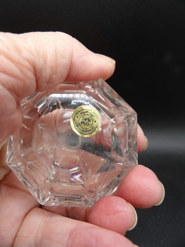 Czech Republic 24% PbO hand cut lead Crystal perfume bottle w/ stopper 6"x2.25" - Picture 4 of 4
