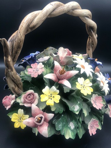 Vintage Capodimonte Napoleon Porcelain Flower Basket Large 11 inch - Picture 4 of 11