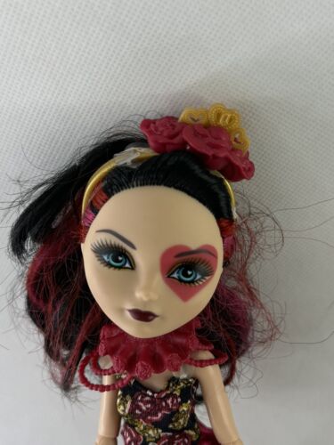 Ever After High Lizzie Heart Spring Unsprung - Picture 4 of 8