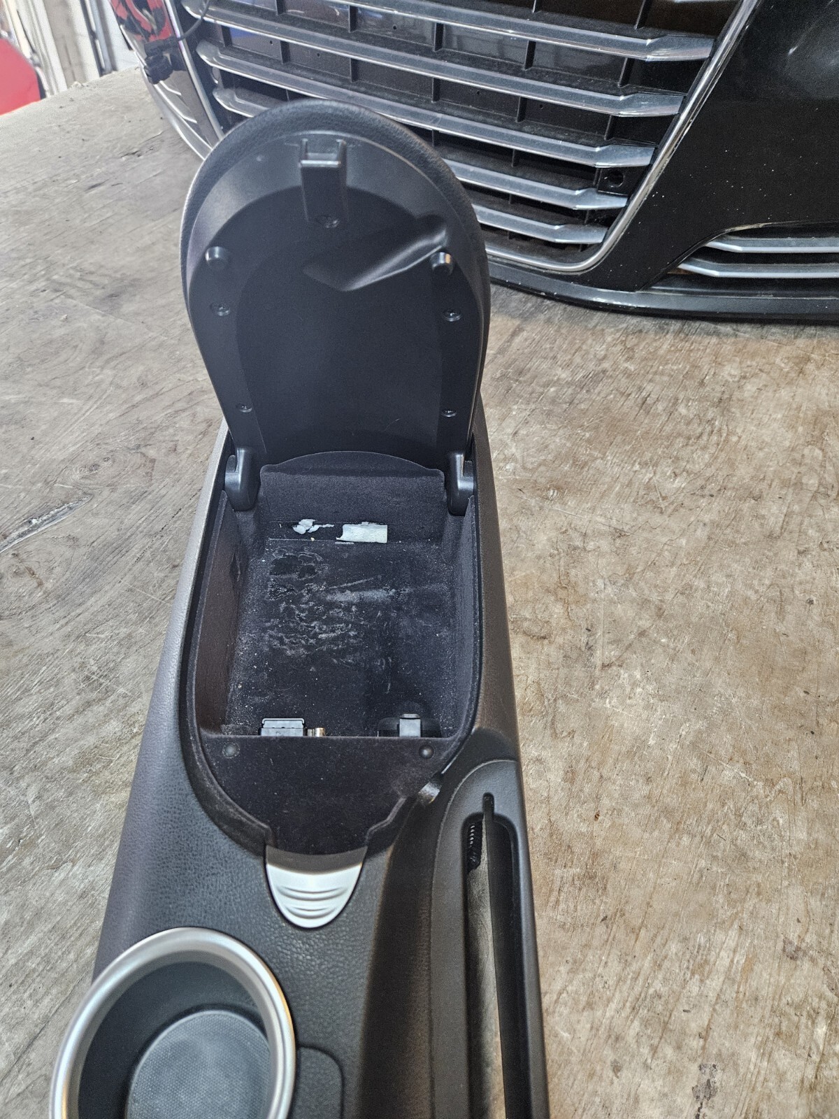 10-17 370z Convertible Black Floor Center Console Storage Bin Cupholders OEM WTY