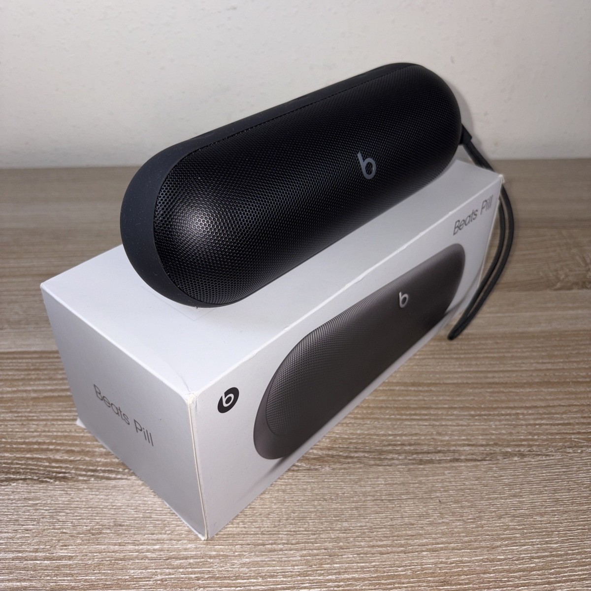 Beats Pill Bluetooth Speaker Black A3211 | eBay
