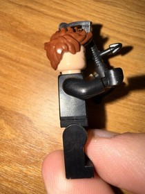 LEGO Marvel Super Hero Hawkeye Minifigure Dark Purple Suit Civil War 76067 Sh302