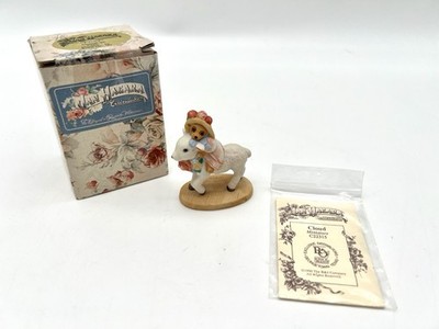 Signed Jan Hagara Cloud Miniature Lamb Figurine with Box and Paperwork C22315