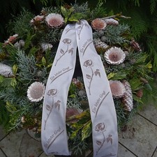 Grabdekoration frisch Grabgesteck Blumengesteck Grab Kranz Arizona Rosetten