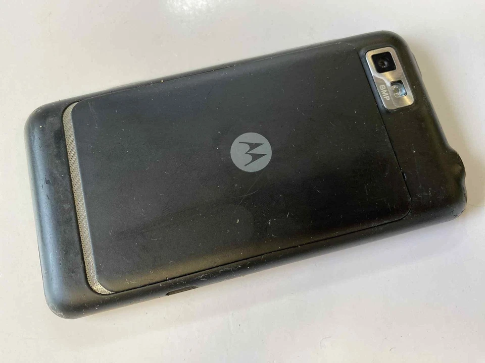 Motorola MOTO XT615 - Smartphone (Unlocked) Android Mobile - Black - Image 4 of 4