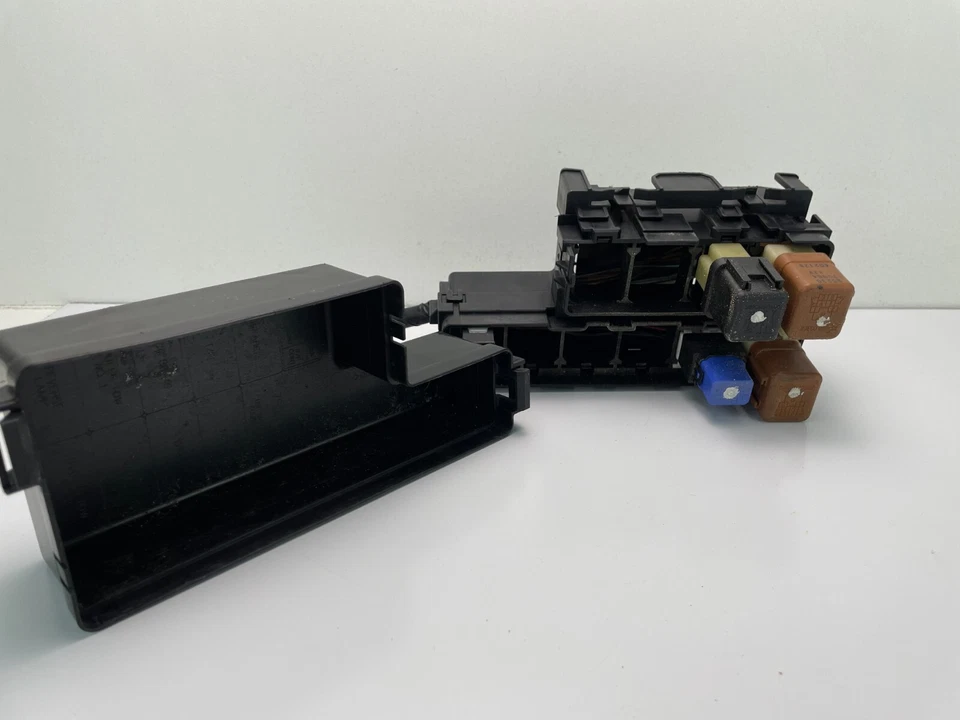 Nissan Pathfinder Armada 2004 caja de fusibles relé fabricante original, 24382 7S010 Foto 2 de 4