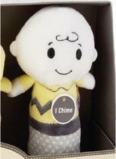hallmark CHARLIE BROWN itty bitty plush baby rattler - AB4