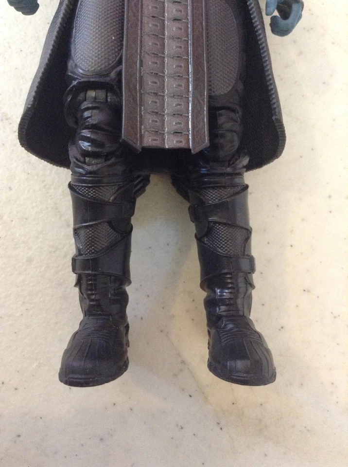 Figura suelta Hasbro Marvel Legends MCU Ronan el Acusador 6" sin BAF Foto 4 de 4
