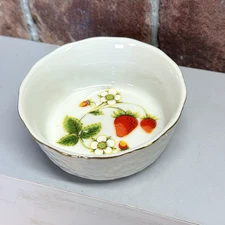 Vtg John Wagner & Sons Strawberry Basket Weave Small Bowl Cup Ivyland PA Japan