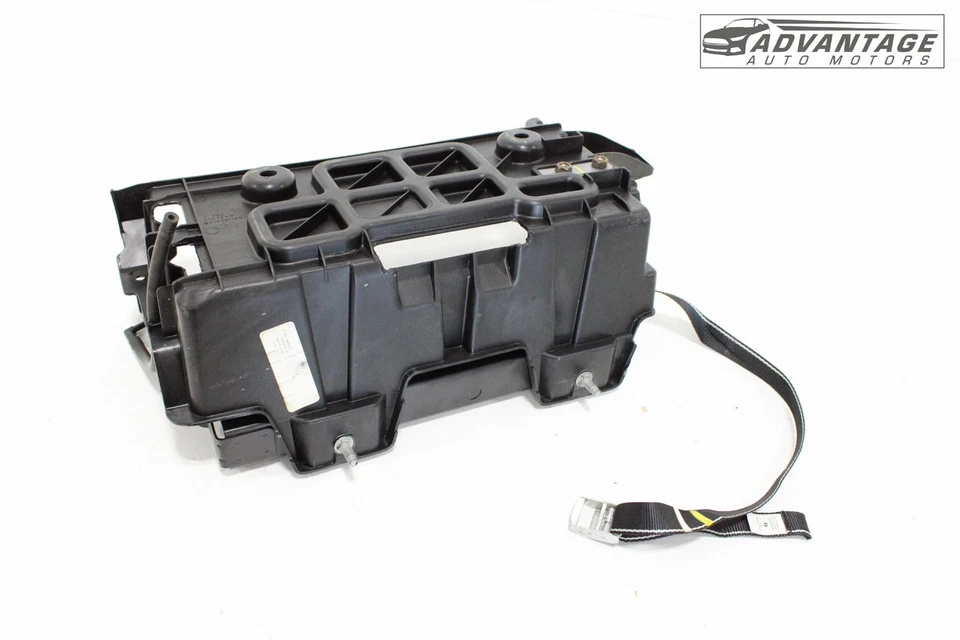 Dodge Challenger 2008-2023 caja de batería bandeja soporte soporte montaje OEM Foto 4 de 4