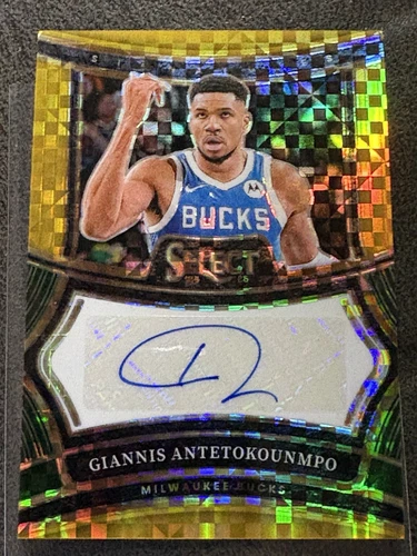 2024-25 Panini Select Giannis Antetokounmpo Gold Prisms Auto # /10 Bucks