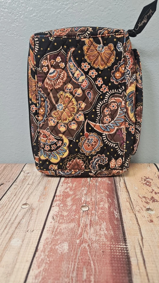 Funda para tablet portátil Vera Bradley con cremallera alrededor Foto 2 de 4