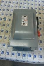 Siemens HF222J  2 pole 60 amp 240 volt Fusible nema 12 Dust Tight Disconnect