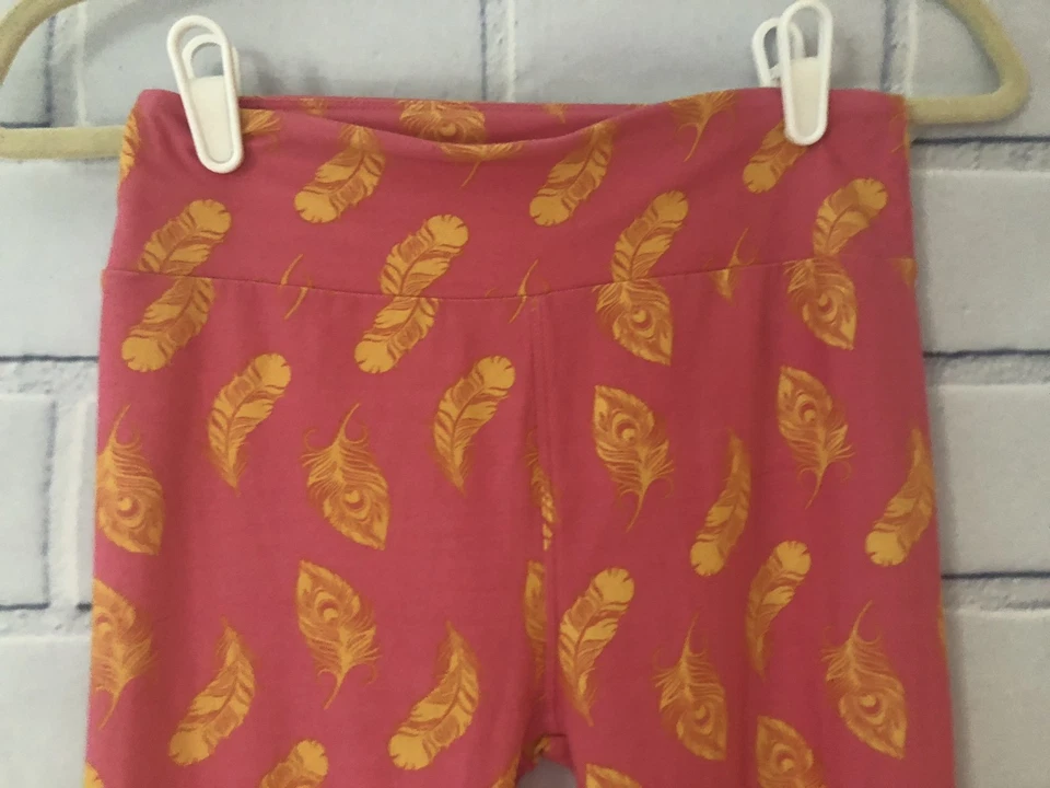 Леггинсы LuLaRoe однотонные розовые с желтыми павлиньими перьями OS один размер длинные - Изображение 2 из 4