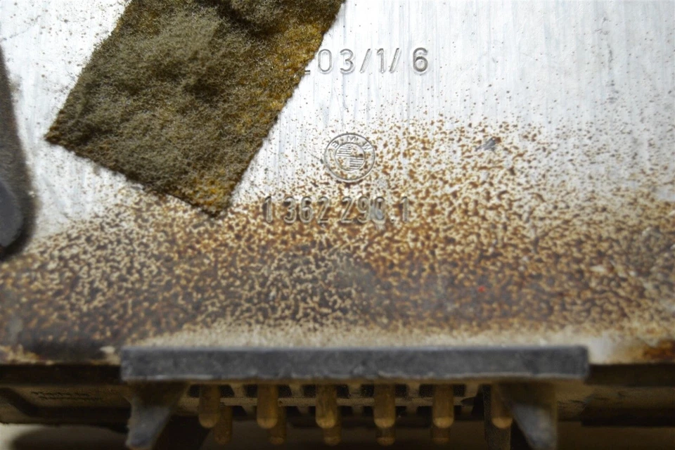 13622901 BMW 633CSi 733i 1978-1982 Módulo de computadora de control de crucero 457 9J1 B2 Foto 2 de 3