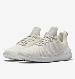 renew rival running sneaker