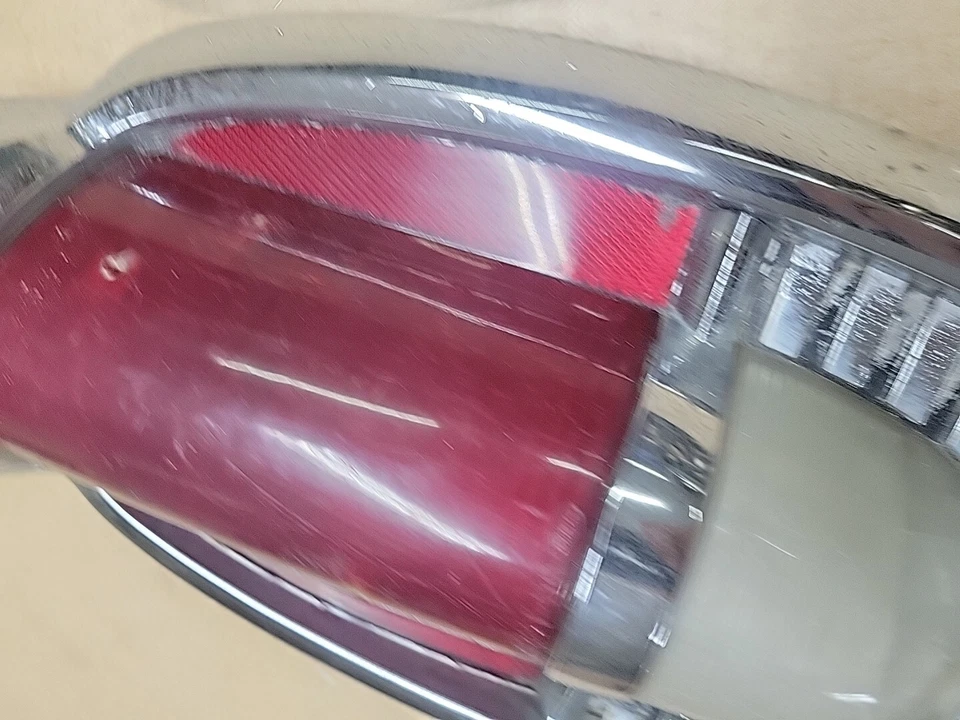 原始设备制造商福特 1956 年水星尾灯总成镜头外壳蒙特利蒙特克莱尔 — 第 4/4 张图片