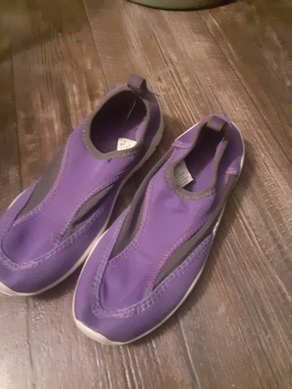 Youth Child Water Shoes purple Size 3 Surf Moc Beach Footwear 