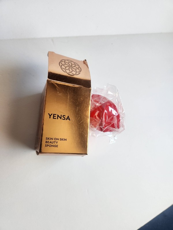 FULL SIZE NEW Yensa Skin on Skin Beauty Makeup Foundation Sponge MSRP $18 NIB