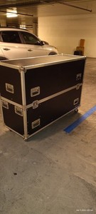 Odyssey FZ2FSM65W Dual 60-65″ Flat Screen Monitor Flight Case with Casters