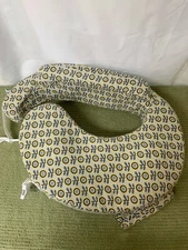 Baby Nursing Pillows with strap for Newborn Breastfeeding