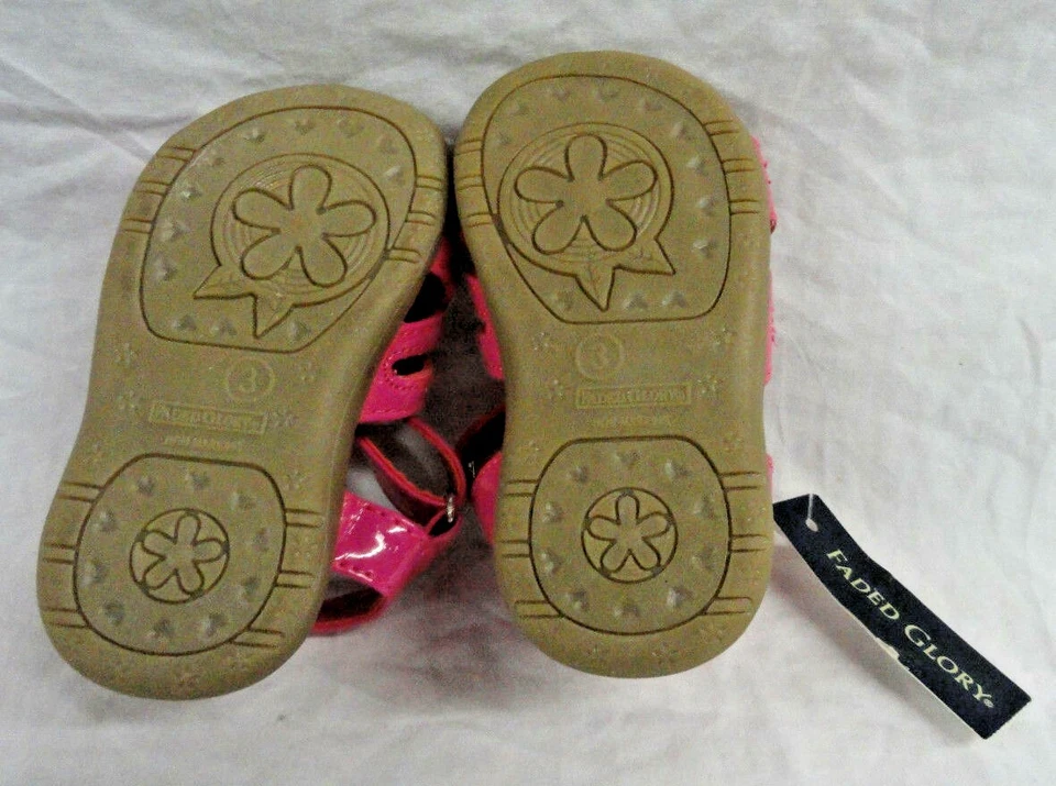 MENINAS INFANTIS, ROSA GLÓRIA DESBOTADA COM SANDÁLIAS CORAÇÃO DE STRASS ESCOLHA O TAMANHO 2, 3, NOVO - Imagem 3 de 3