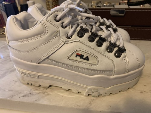 white platform fila trailblazers Size 5 Women