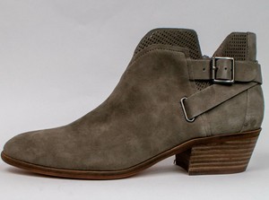 vince camuto panthea