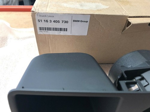 BMW Genuine E83 X3 Drink Holder Front Centre Console Black 51163405730 - NEW - Picture 2 of 3