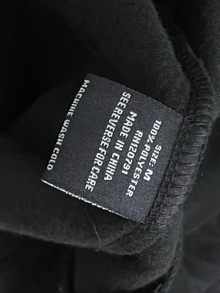 Men’s Black Hoodie Jacket Quilted Sleeve Full Zip Size M - Image 4 of 4