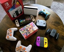 Nintendo Switch OLED KompletSet 7 Spiele + 3 Controller + 3 JoyCon-Paare + …